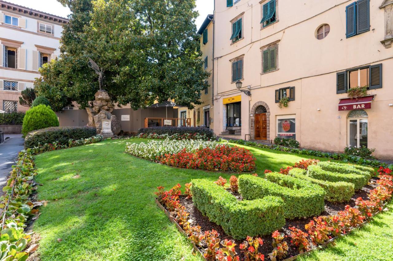 Piazza Napoleone Lovely Central Apartment Lucca Buitenkant foto